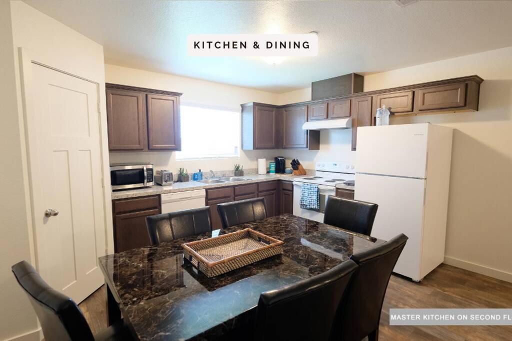 3 Story, 3 Bdrm, 4 Beds, 2 Bath, North Houston, Iah - 10B Villa Buitenkant foto