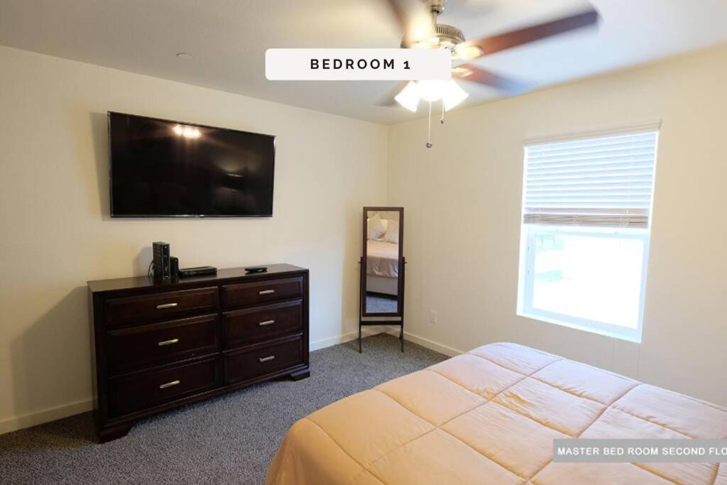 3 Story, 3 Bdrm, 4 Beds, 2 Bath, North Houston, Iah - 10B Villa Buitenkant foto
